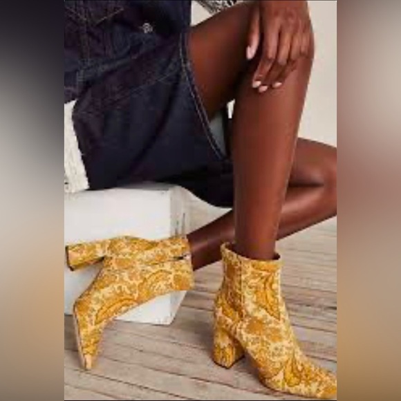 130- Sam Edelman Codie Ankle Boots, Tumeric Paiscord 5 M NWT - Picture 1 of 15